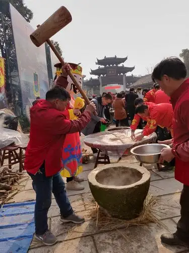 打年糕,一年更比一年高.