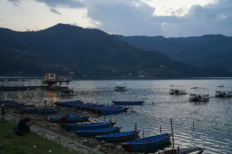 2019费瓦湖游玩攻略,湖边有一些人工建成的小码头...【去哪儿攻略】