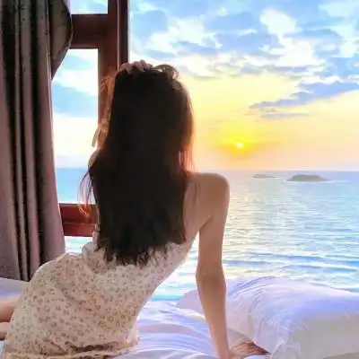 女生海边背影头像唯美