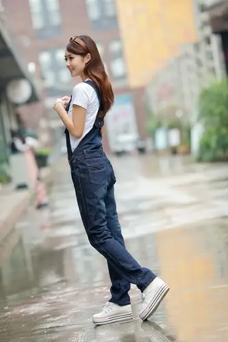 6040-1#背带裤女潮爆款2018新款牛仔背带裤修身显瘦宽松长裤
