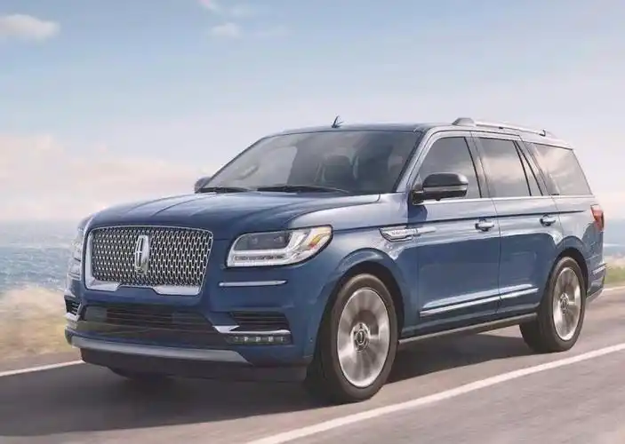 买林肯百万豪车,反映质量问题,却被怼:不就是开个领航员吗?