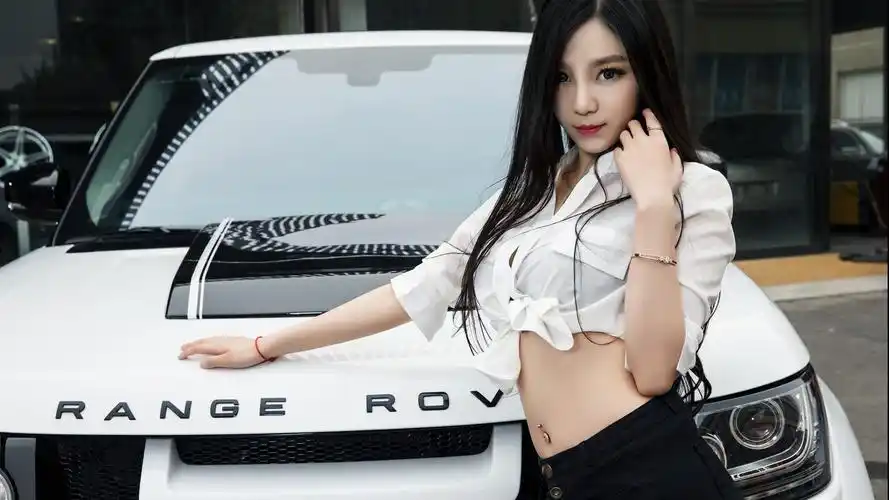 白衬衫性感车模美女喷血诱惑图集电脑桌面壁纸第一辑