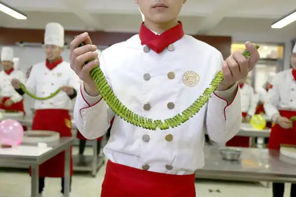 做厨师该如何练好刀工