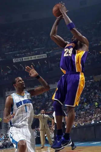 9张科比美如画后仰跳投锦集 最后一张太难