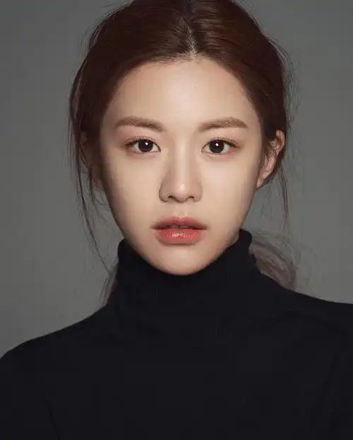 发色解析韩国整容模版高允真