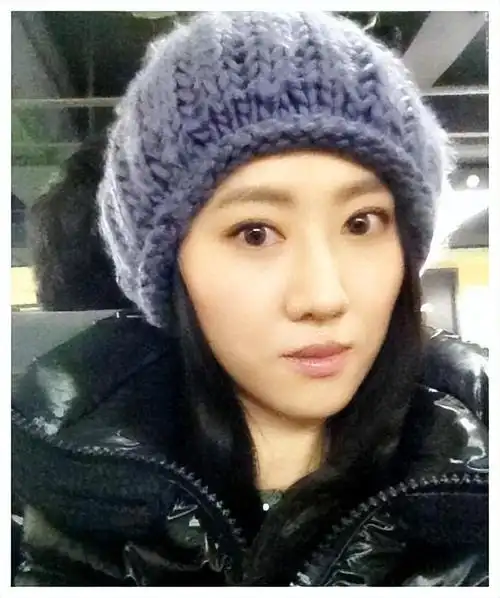 回顾美女王博谷嫁小7岁巴图成为宋丹丹儿媳风光背后是辛酸