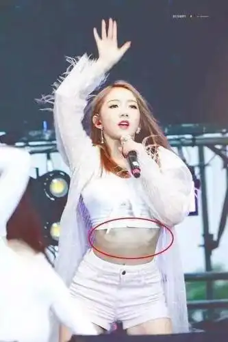 肋骨外翻超突出 瑜伽帮你练就傲人体态