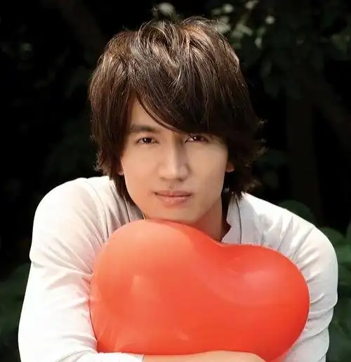 言承旭46岁还能演偶像剧,他到底有什么资本?