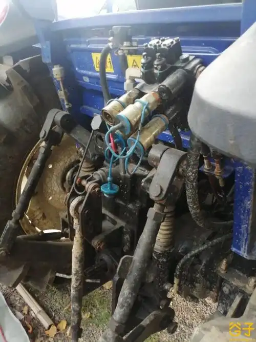 雷沃欧豹m704-a拖拉机