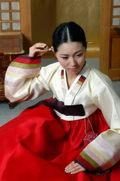 朝鲜族的服饰永远给人感觉达理