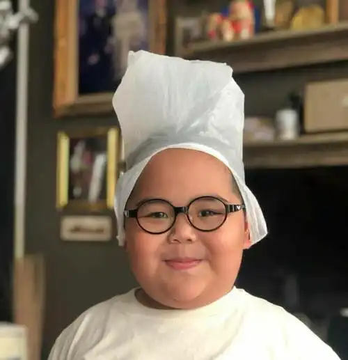 范冰冰转发印尼小胖儿的微博直呼哈哈哈我儿子和我说话了