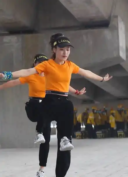 动感70步炫酷鬼步舞