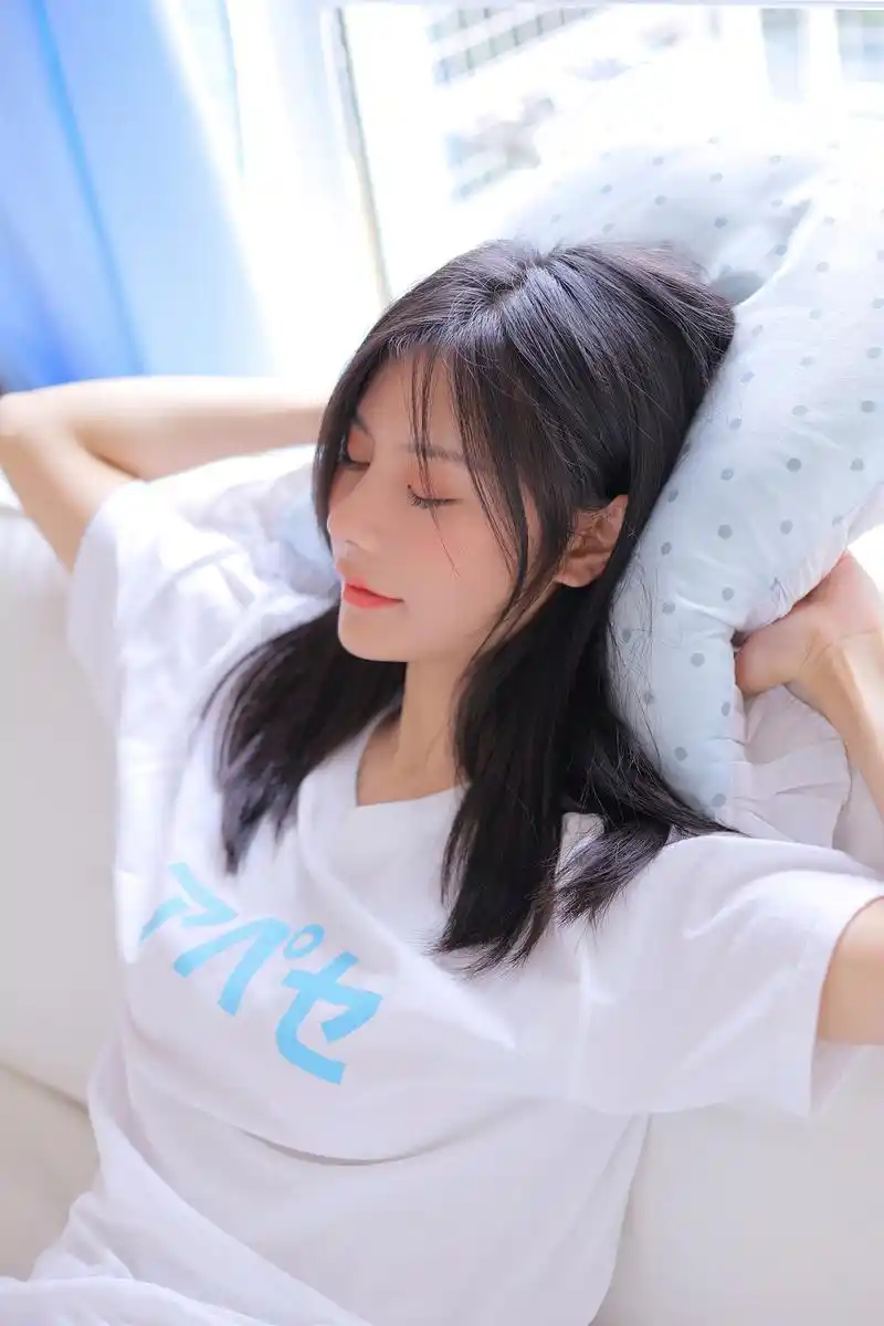 干净美好的蓝色93|侧颜少女写真