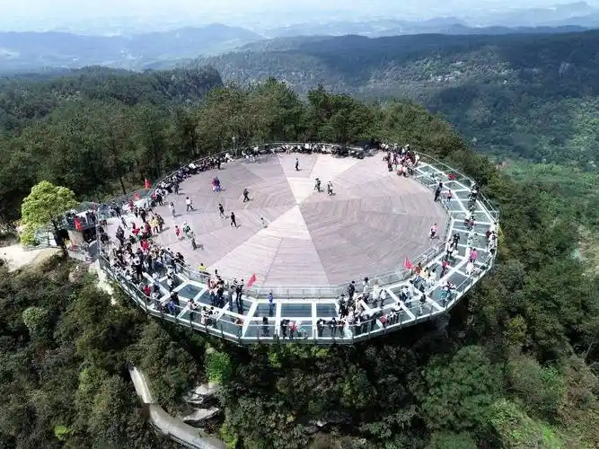 百城行五华山旅游区相传曾是太上老君传经布道之地