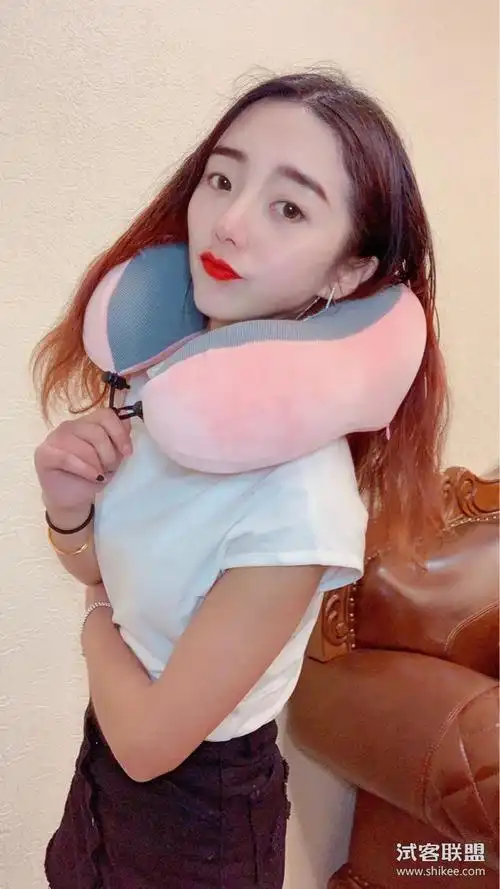 u型枕买家秀晒图晒视频女王袭来