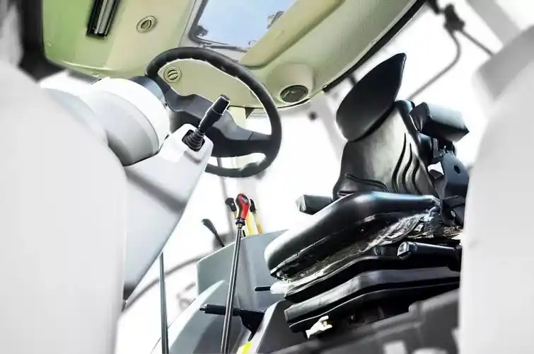 中联重科rs1804拖拉机深耕深松轻松搞定