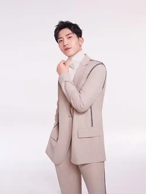 井柏然 × 尼康代言人 尼康全新品牌代言人井宝上线