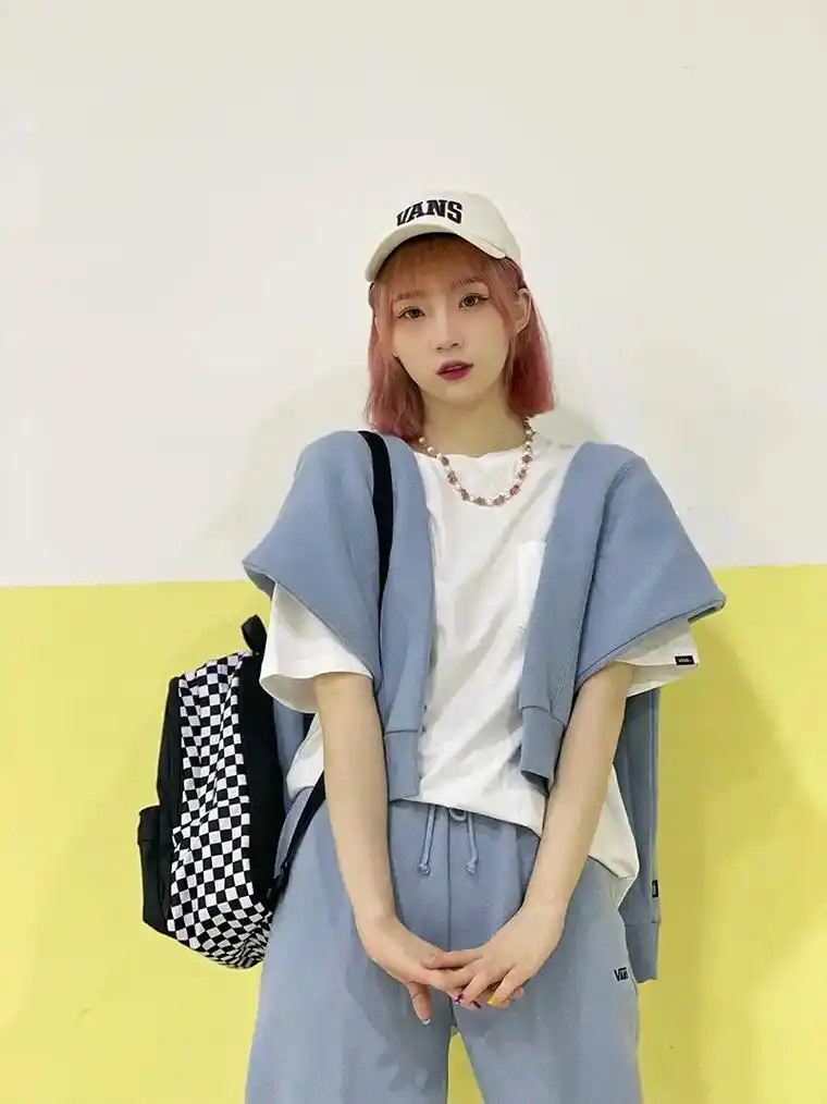 ootd 雾霾蓝卫衣套装.#ootd穿搭 #谁穿谁好看 #穿 - 抖音