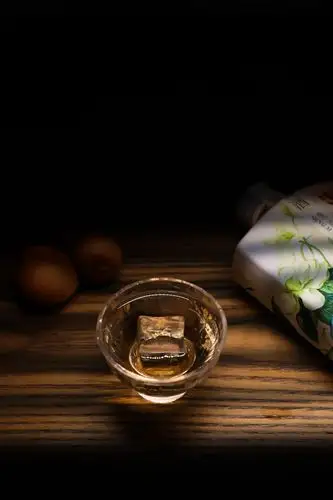 黑糖杯中酒 特写.jpg