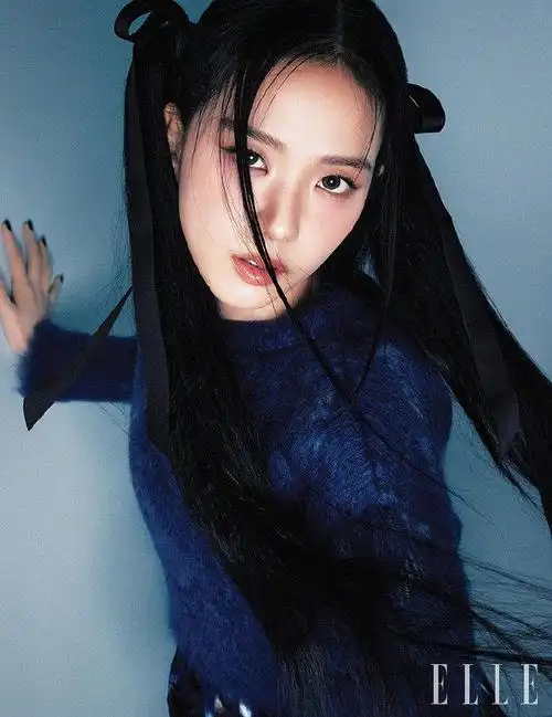 jisoo 金智秀 elle korea 8月刊封面画报|金智秀| elle|时装杂志_新浪