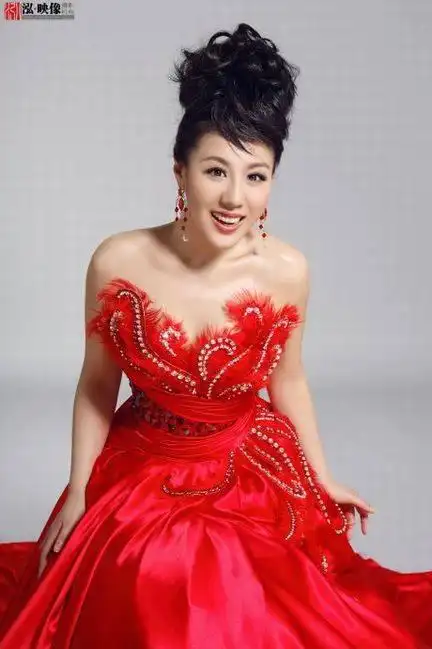 青年歌唱家王喆相册