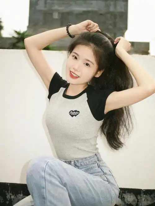 再也不是只会穿宽松t恤的女孩啦