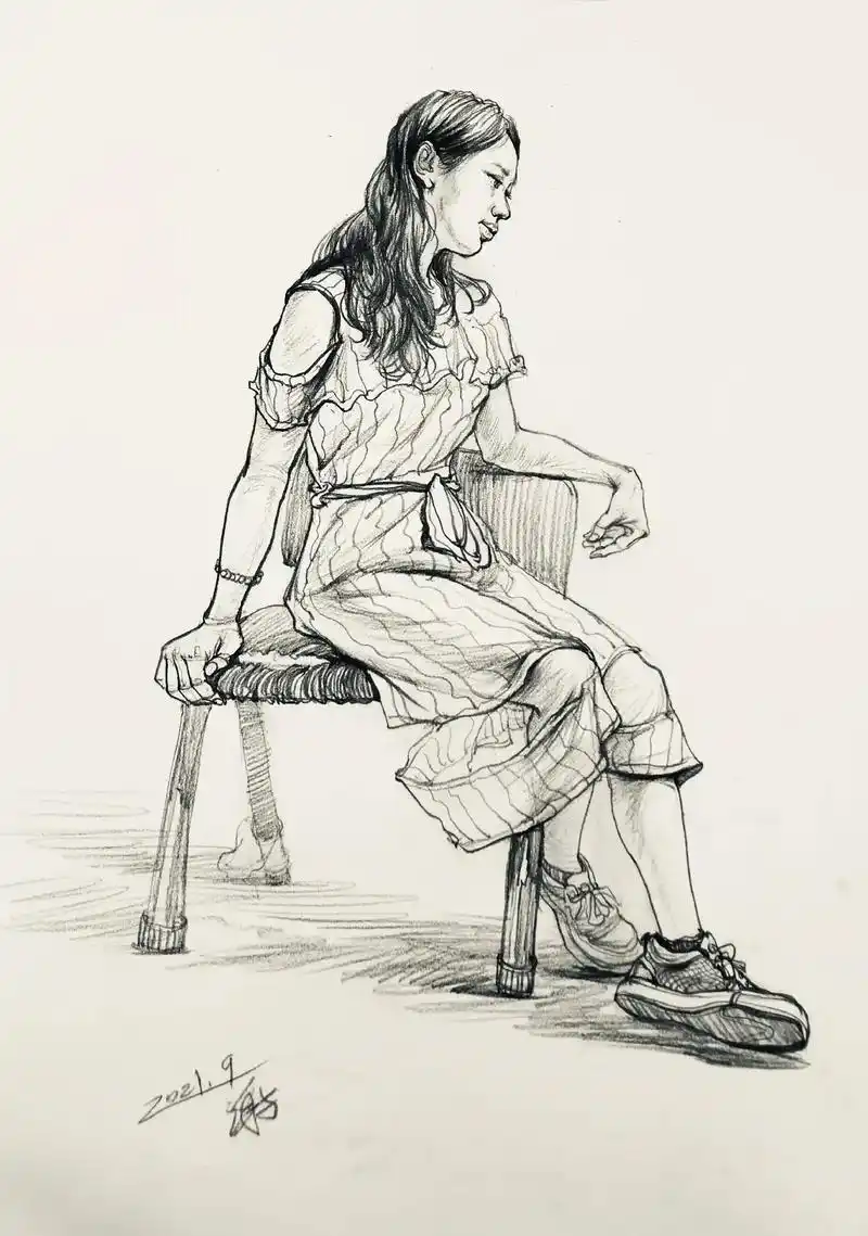 美女坐姿全身速写 1.起稿:画出人物大致扩廓(用浅色号铅笔进 - 抖音