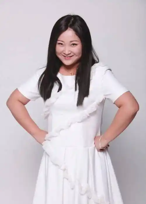 体重超200斤胖到快"流油",脸严重变形让人不敢认_减肥_因为_方法