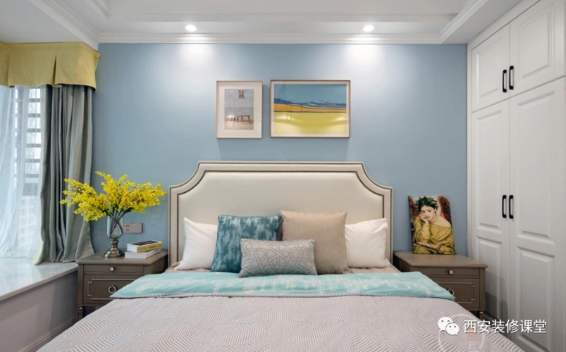 雾霾蓝在美式里头非常经典的搭配,常常会和饱和度低的黄色,橙色进行