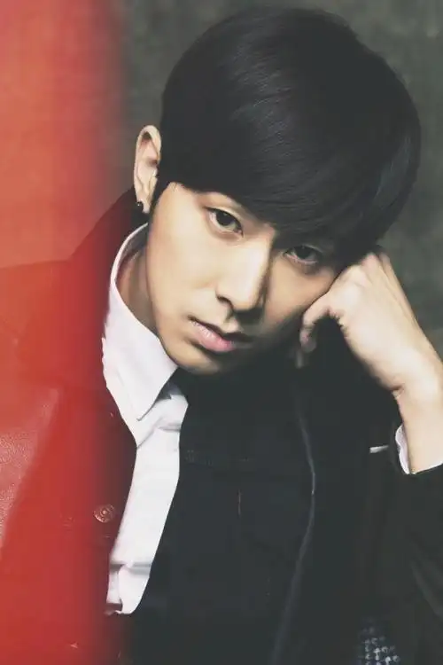 东方神起—u-know允浩