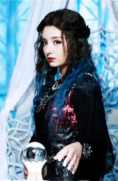 麦迪娜幻城海报剧照图片