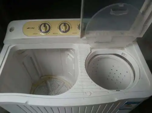 威力半自动洗衣机常见故障原因解答