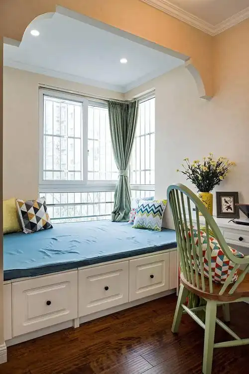 榻榻米窗帘效果图