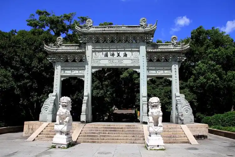 普陀山.三大寺院之法雨寺