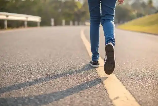 他们更容易患上各种各样的疾病,对于健康与长寿的渴望也会愈来愈强烈