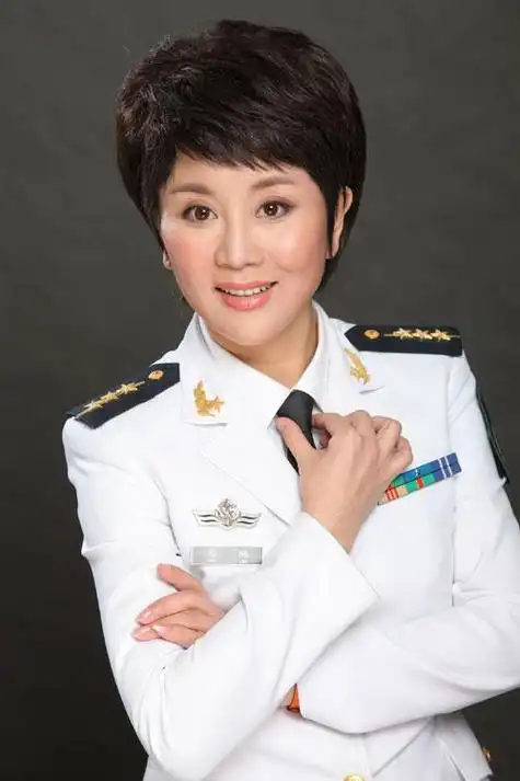海琳(中国内地女主持,播音员,军人))_石塘网