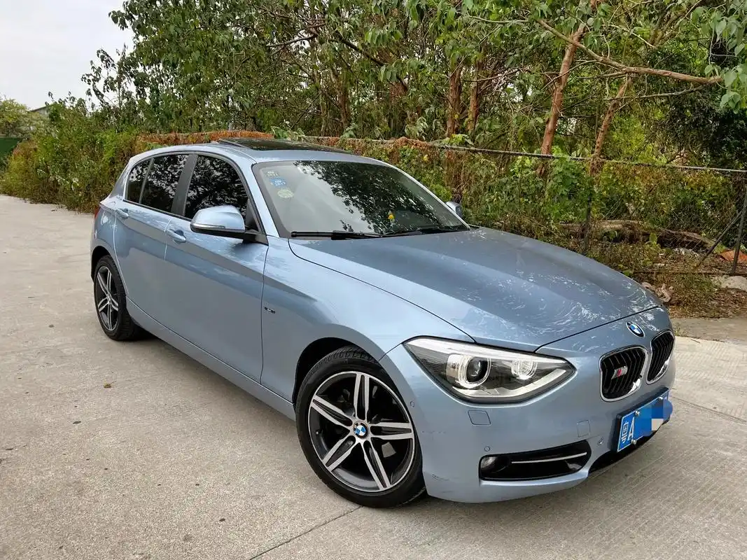 进口宝马118i运动版