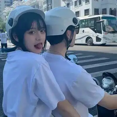 情侣头像一对两张l男朋友是如何把女朋友逼疯的