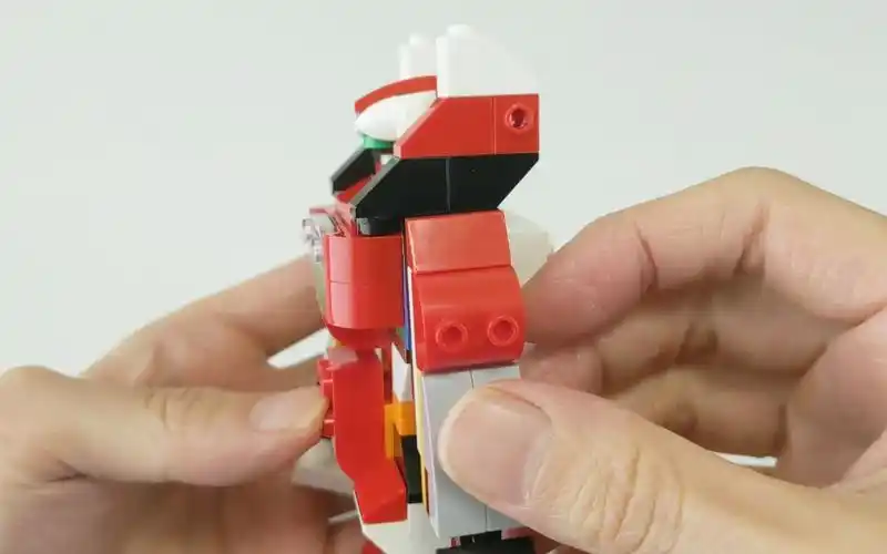 乐高10696 10698拼搭:变形金刚红蜘蛛