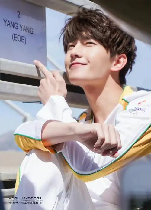 女友视角下的杨洋#里约奥运会中国火炬手杨洋中国第一棒这个有没雍苘