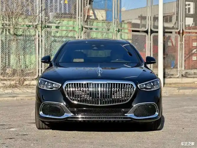 22款奔驰迈巴赫s580淡季底价卖真实有效 现车售全国