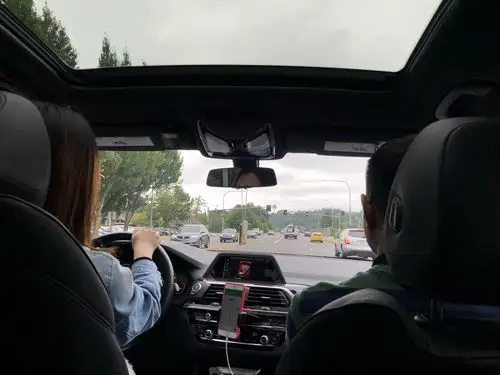 机场到伊萨跨回家路上