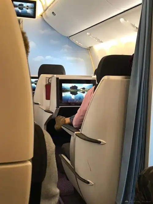 奥地利航空os68 hkg-vie经济舱report