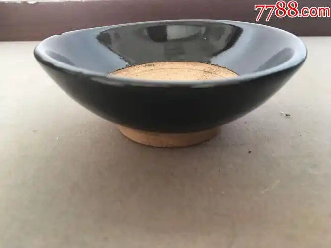5品99民国时期黑釉碗三件￥109.5品99建国初期带字