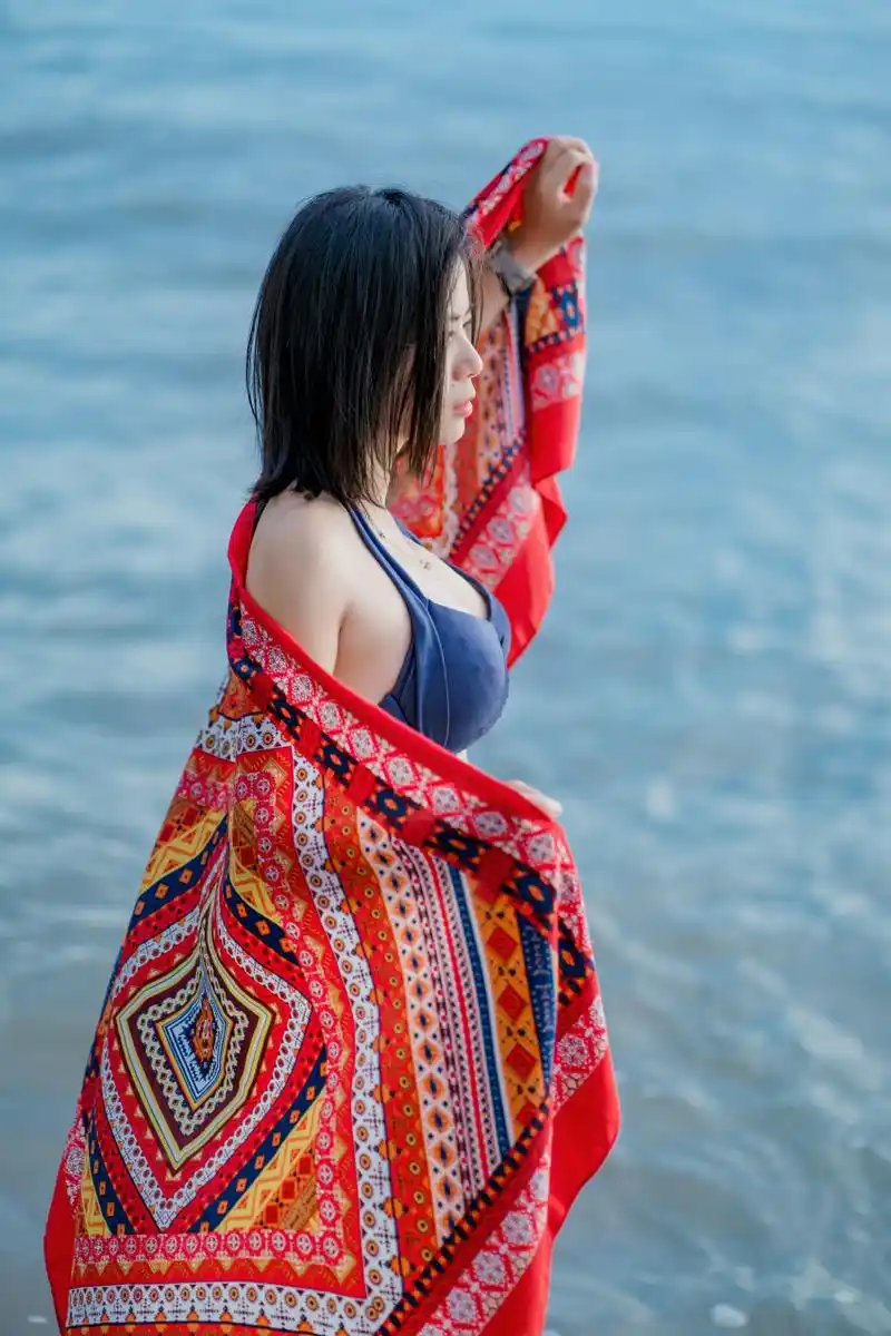 今日份泳装小姐姐来咯～[互粉]#时尚泳装美女