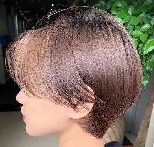 短发控必选:耳下三公分的短发,非常适合夏天剪_发型_女生_时尚