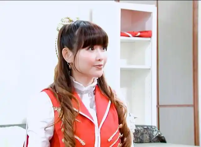 萌学园素材抱图关注