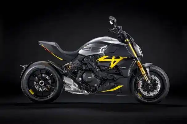 杜卡迪diavel1260s:机车运动版,让你在重型中感受运动和霸气