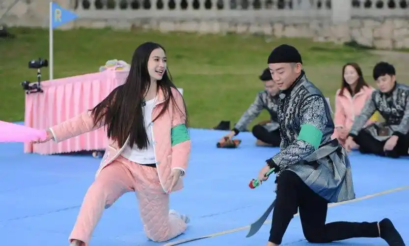 奔跑9新嘉宾阵容我们的顶流回来了却独不见他的身影