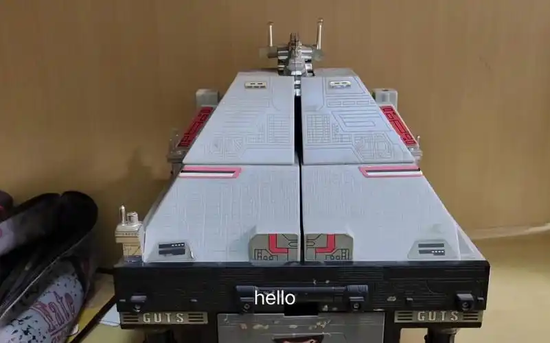 【童年债系列】迪迦奥特曼胜利队基地